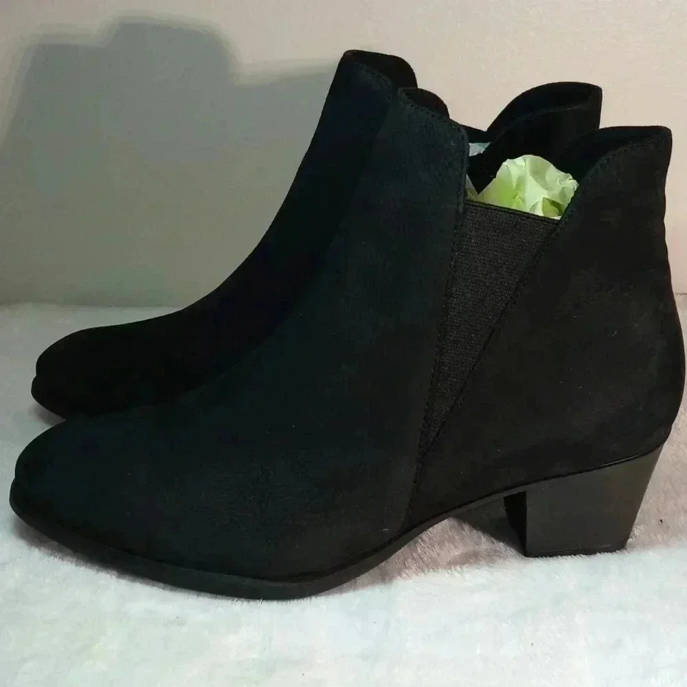 Munro Jackson heel ankle boot
